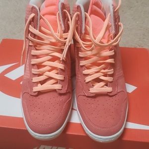 Women's Nike Sky High Dunks